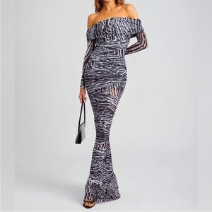 SER.O.YA One Shoulder Black and White Dress